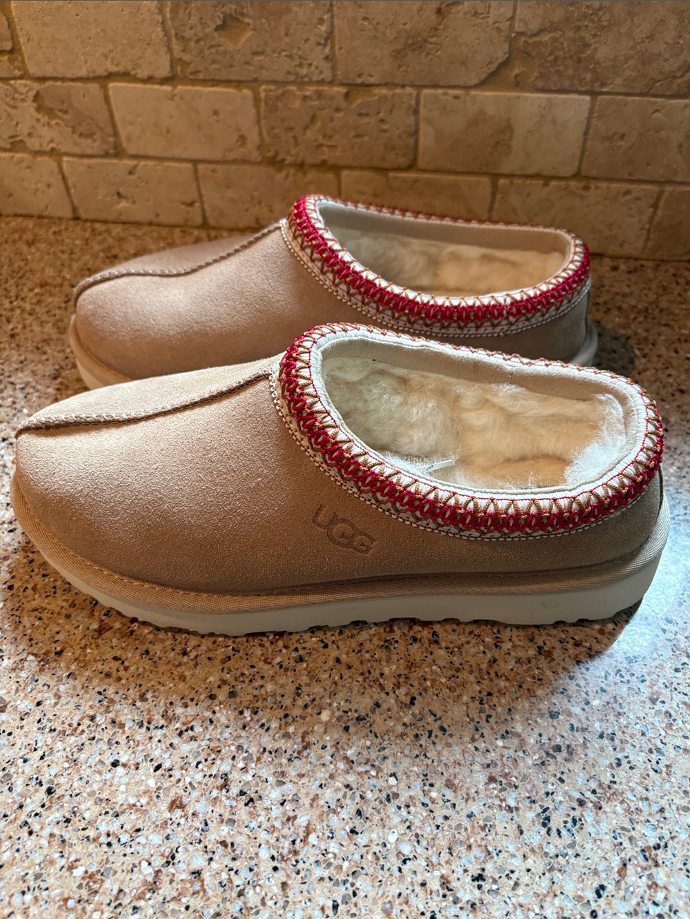 UGG Women’s Shearling Slip-On Slippers in Chestnut with Red Trim